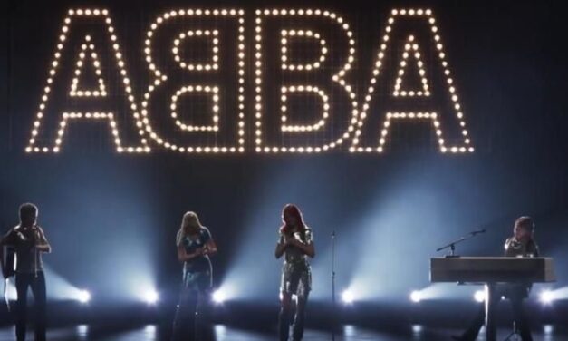 Aksi Panggung Spektakuler ABBA Versi Avatar